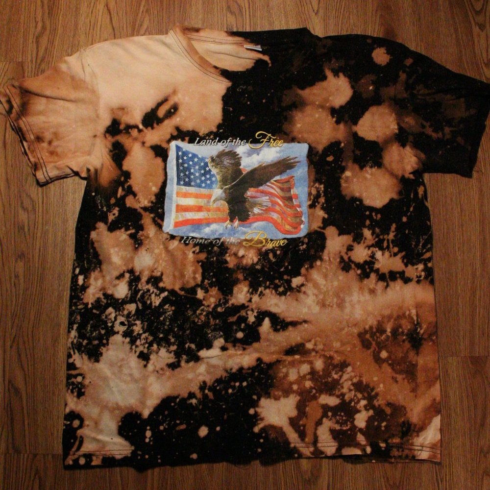 Custom bleached American shirt